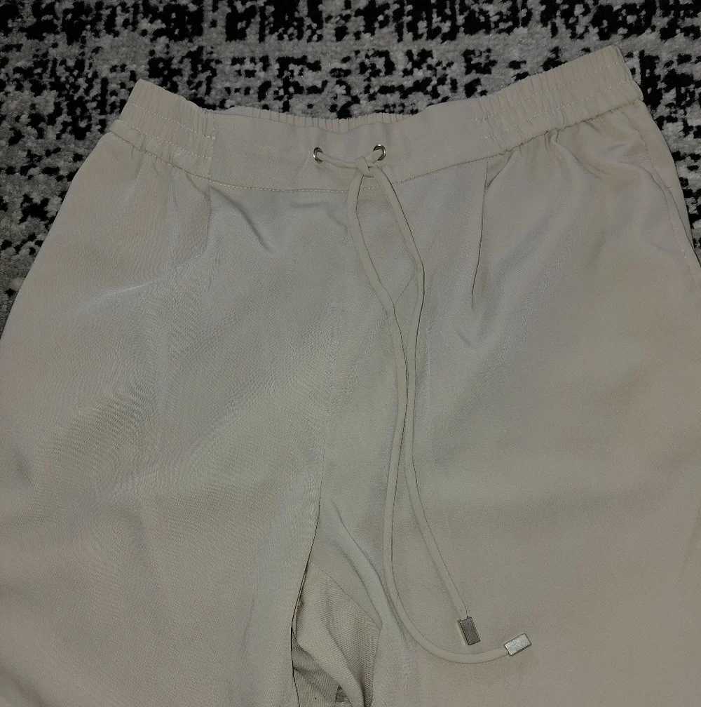 Zara High Waisted Beige Drawstring Pajama Style Ankle Pants XS - Picture 13 of 15